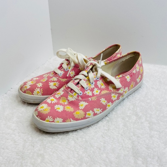 Keds Originals Pink Daisy Print Lace Up Shoes